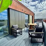 Appartement Carillon 60 With Free Secure Parking *