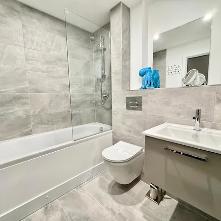 아파트 Carillon 60 With Free Secure Parking *