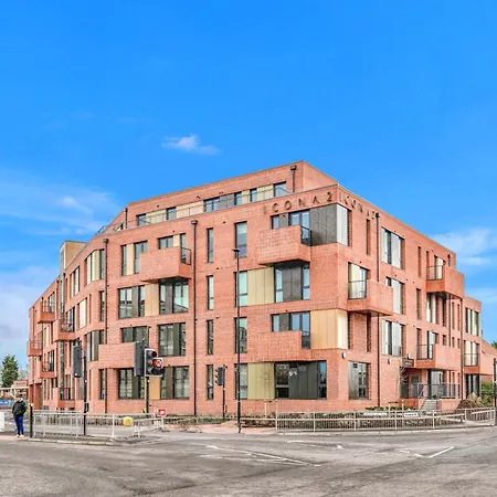 Carillon 60 With Free Secure Parking York