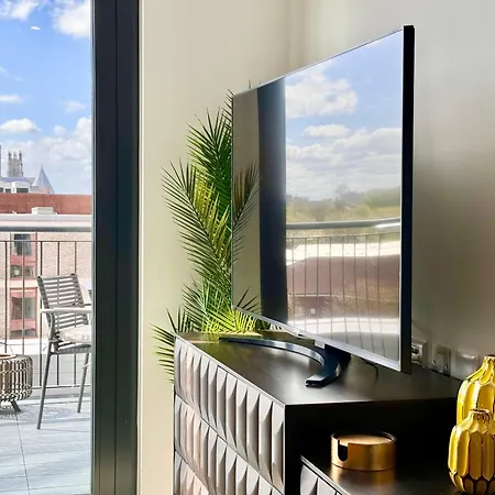 Carillon 60 With Free Secure Parking Apartament