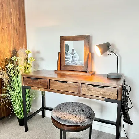 Carillon 60 With Free Secure Parking Appartement York
