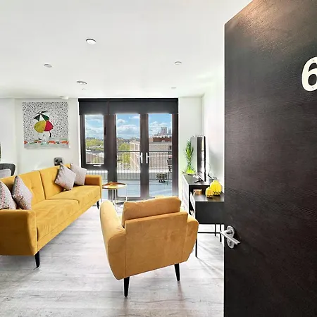 Carillon 60 With Free Secure Parking York