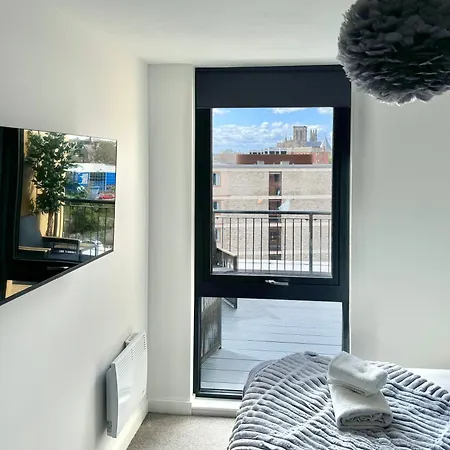 Carillon 60 With Free Secure Parking York